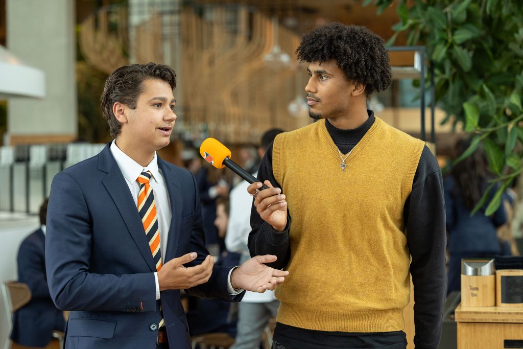 Sfeerbeeld van World Order Days op EuroCollege.