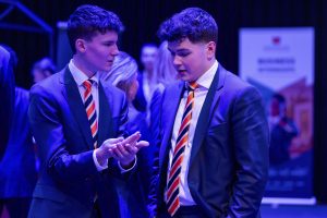 Business studenten in gesprek